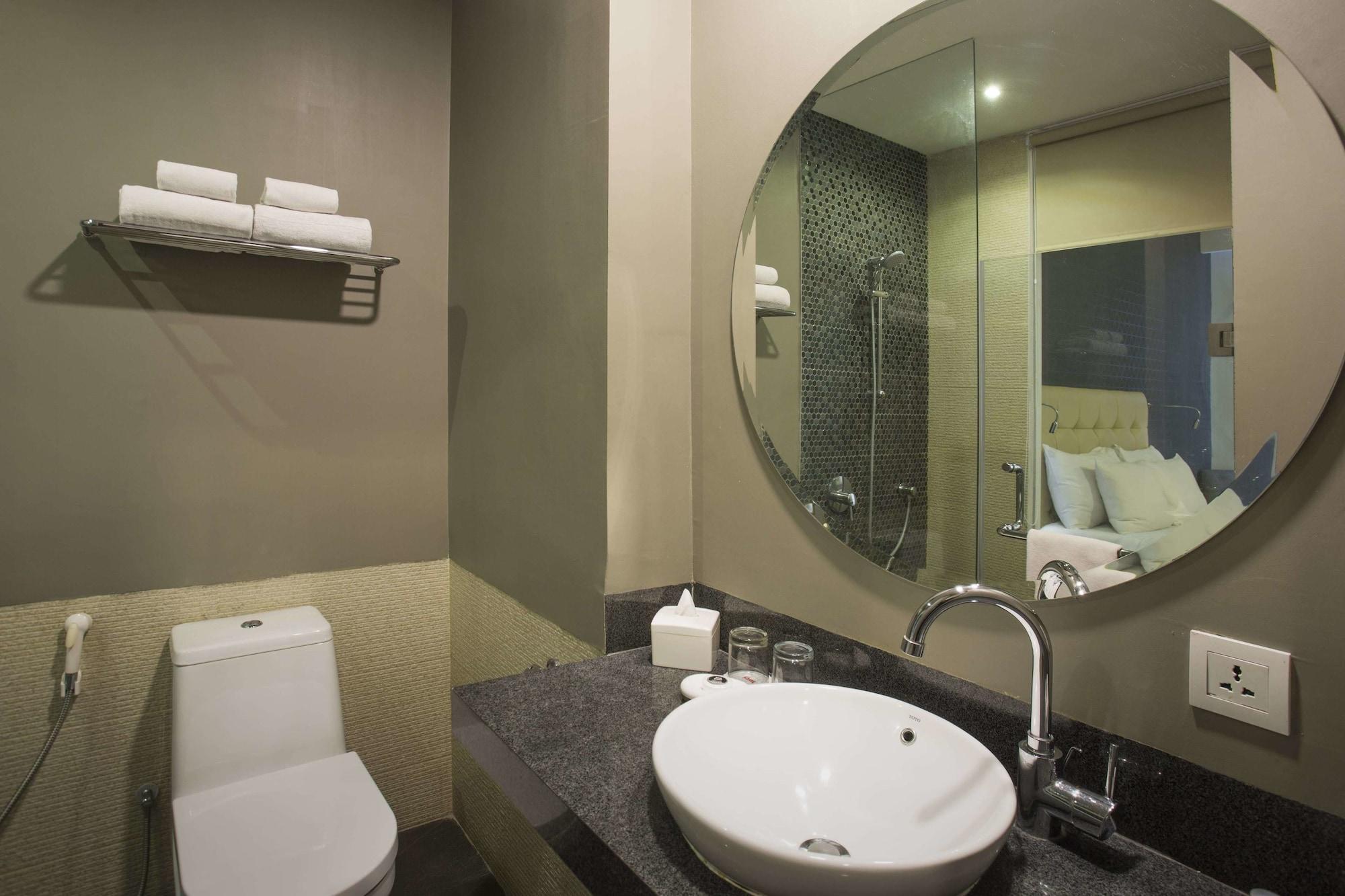 Liberty Hotel Thamrin Jakarta Exterior foto