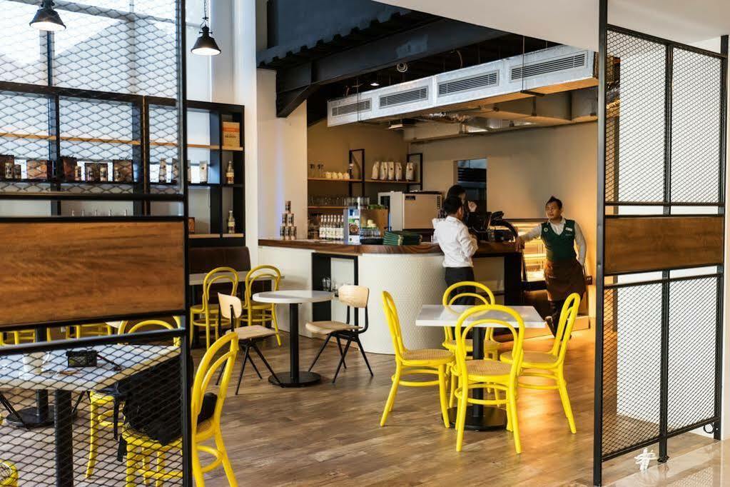 Liberty Hotel Thamrin Jakarta Exterior foto